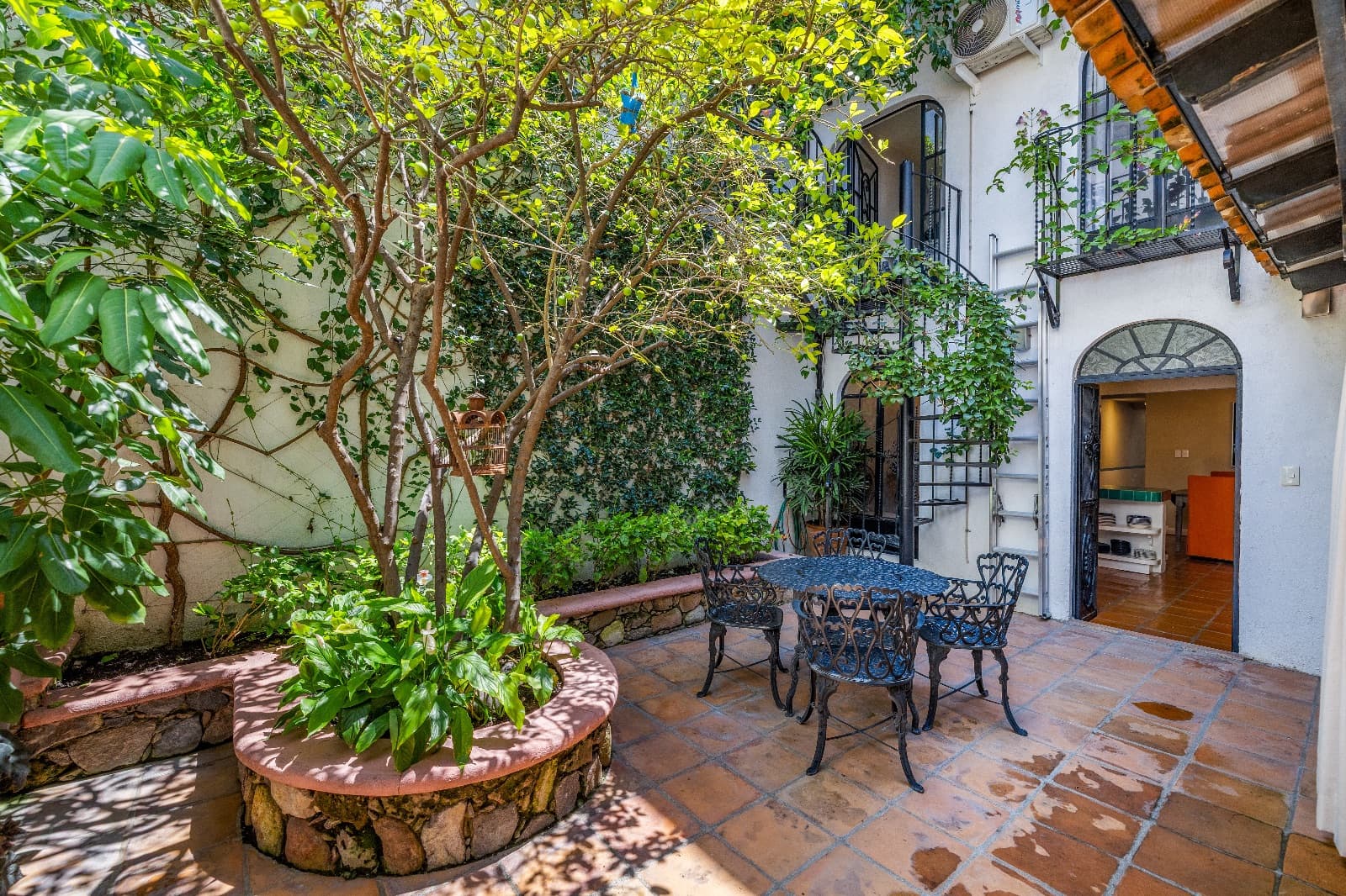 Casa Refugio — photo 7 of 10