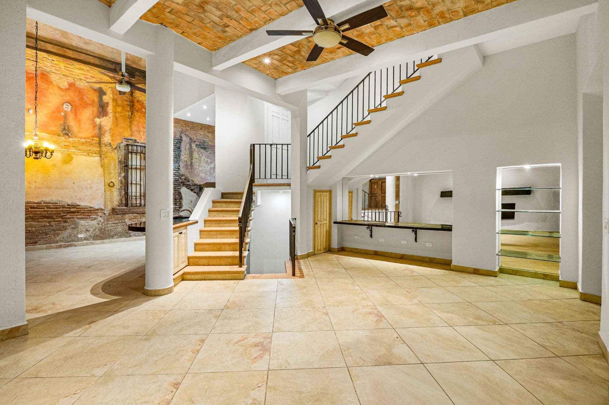 Casa Romance — photo 6 of 10