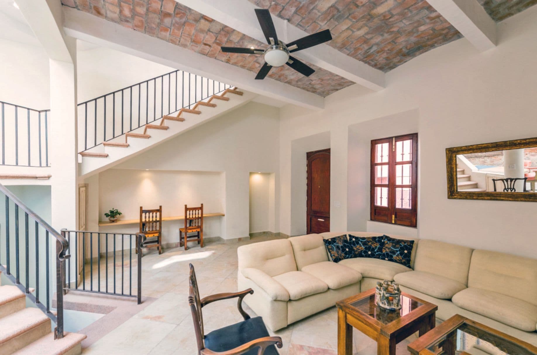 Casa Romance — photo 2 of 10