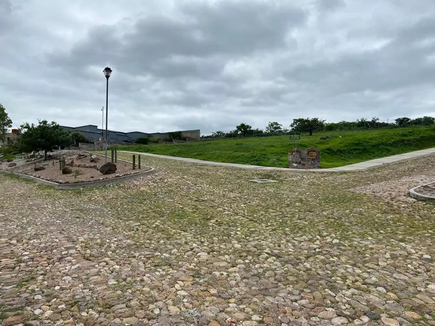Homesite in Hacienda La Presita — photo 2 of 10