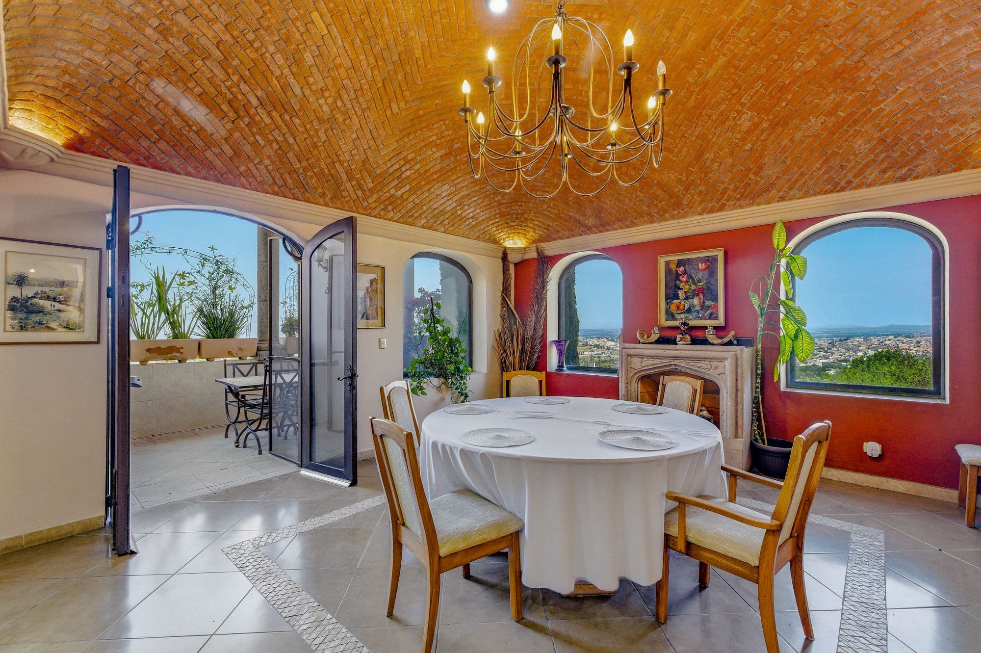 Casa Arie — photo 1 of 10
