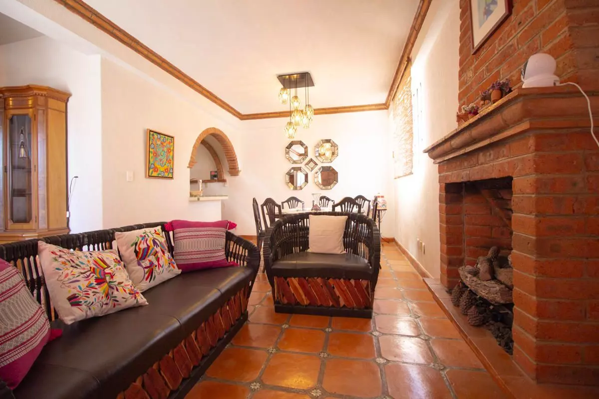 R27 House For Rent in Santa Julia — photo 5 of 10
