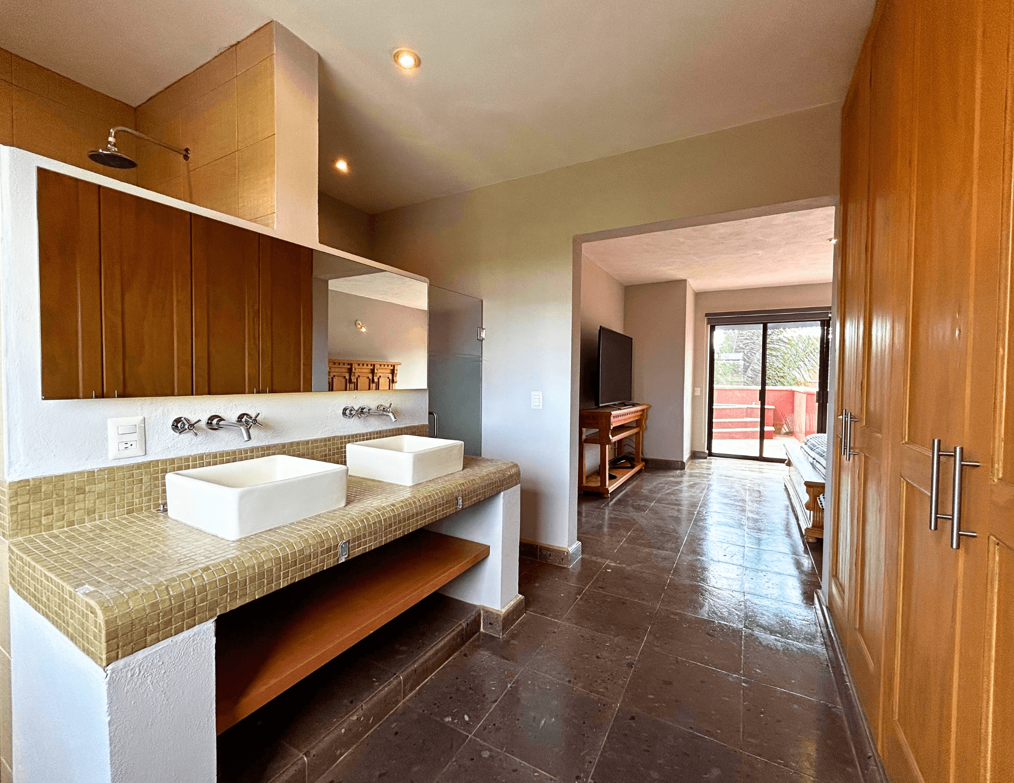 Town House en el Secreto — photo 2 of 10