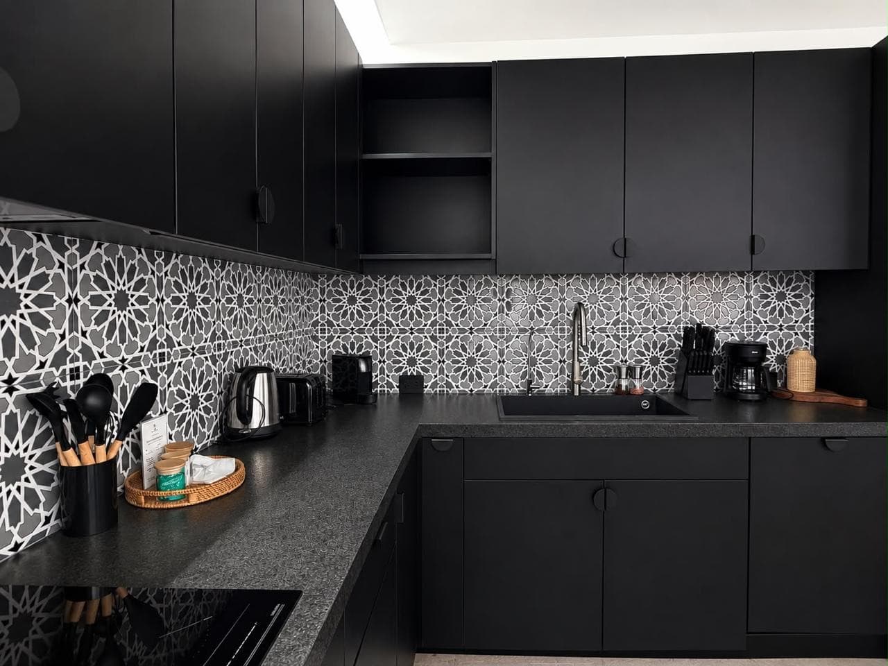 3 · Luxury Penthouse 2 Bedrooms with Private Rooftop - Paseo del Centro — photo 9 of 10