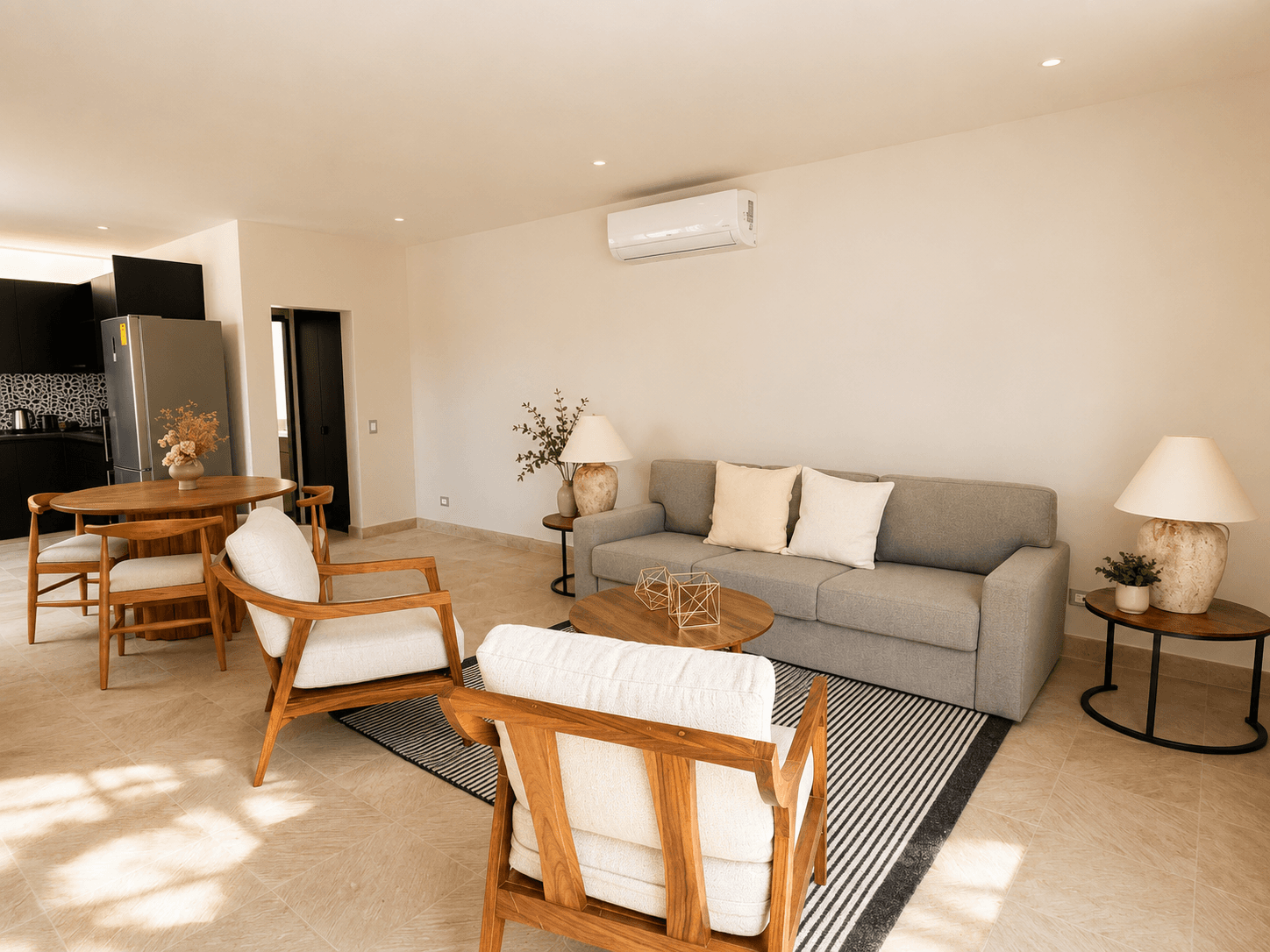 3 · Luxury Penthouse 2 Bedrooms with Private Rooftop - Paseo del Centro — photo 4 of 10