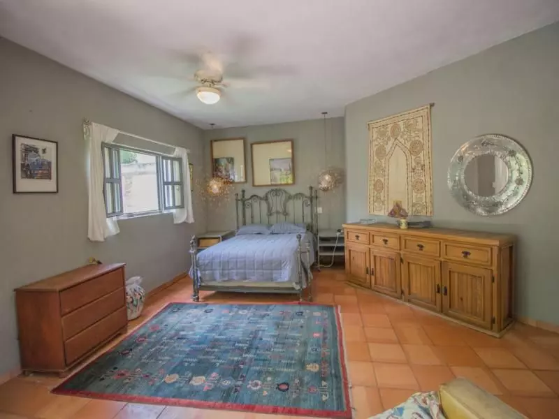 R26 House for Rent San Jorge San Antonio — photo 10 of 10