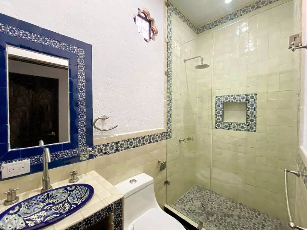 San Antonio condo B1 — photo 2 of 10