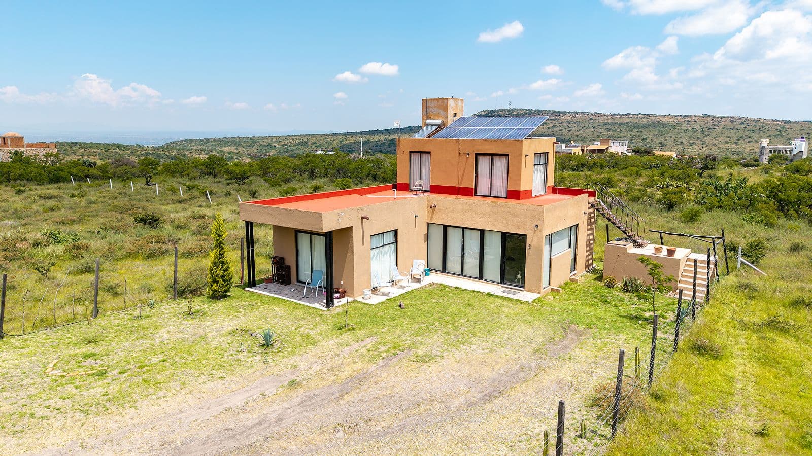 Casita Alcocer — photo 1 of 10