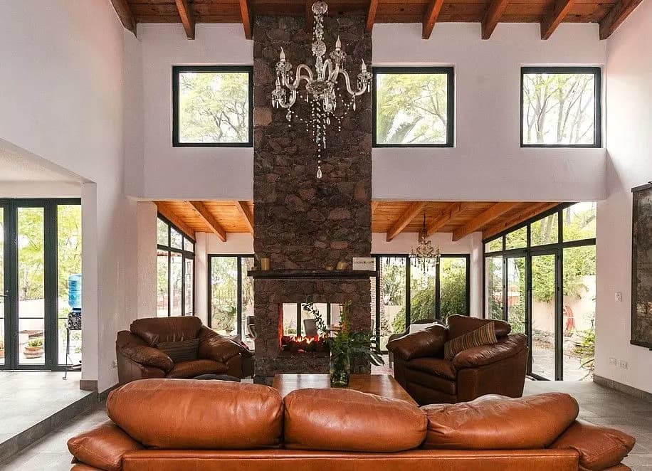 CASA JUAN GABRIEL — photo 9 of 10