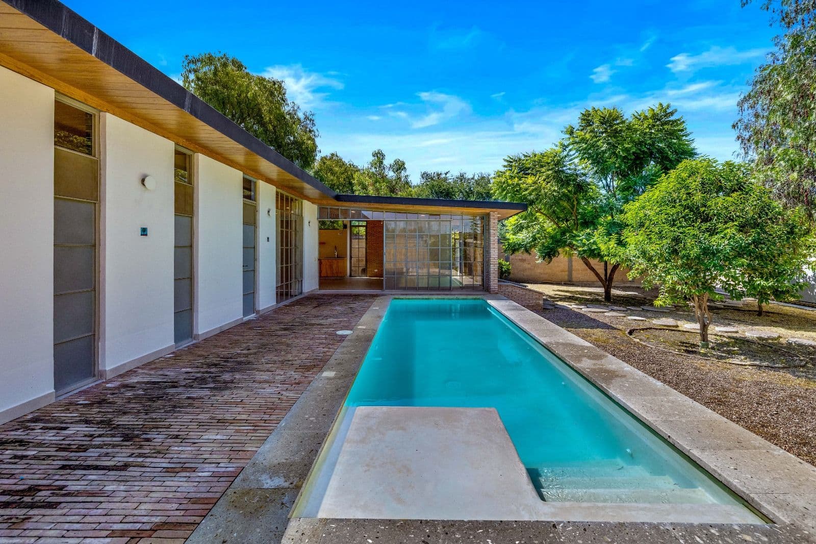 CASA PETIRROJO — photo 1 of 10
