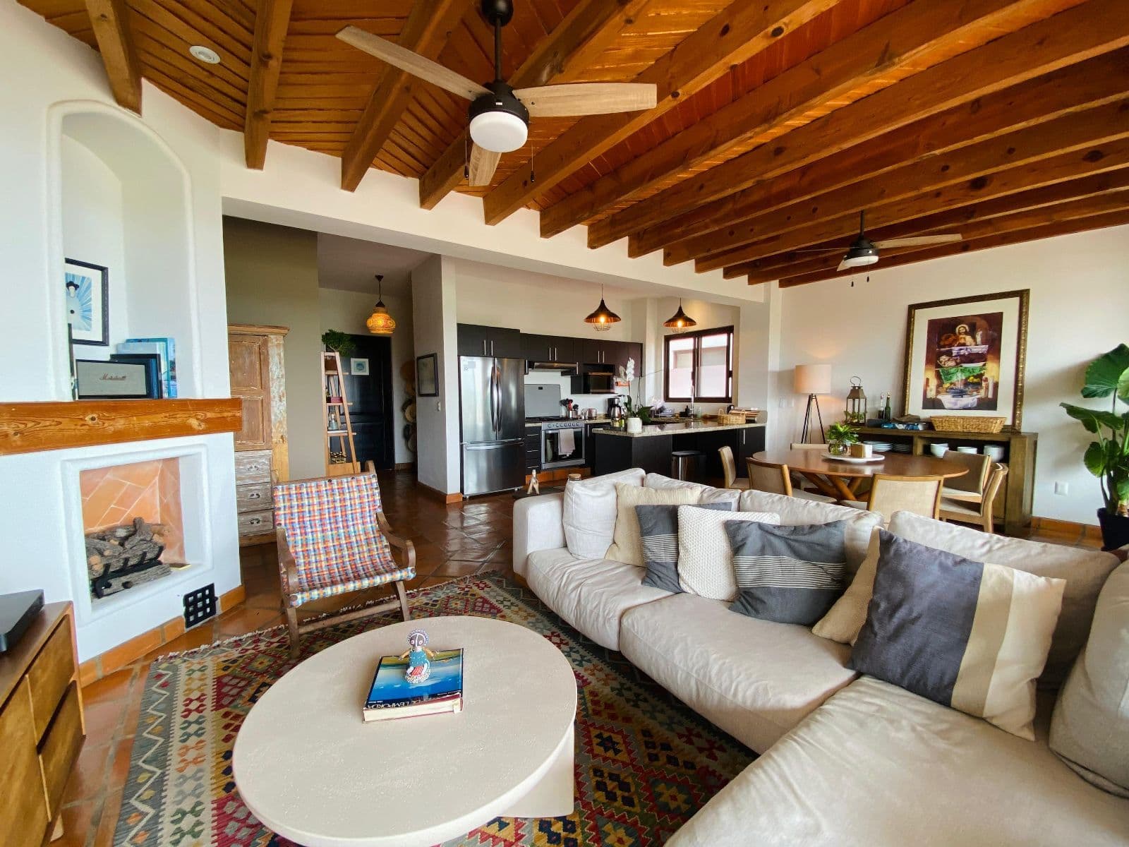 CONDO CAPILLA DE PIEDRA EN RENTA — photo 1 of 10