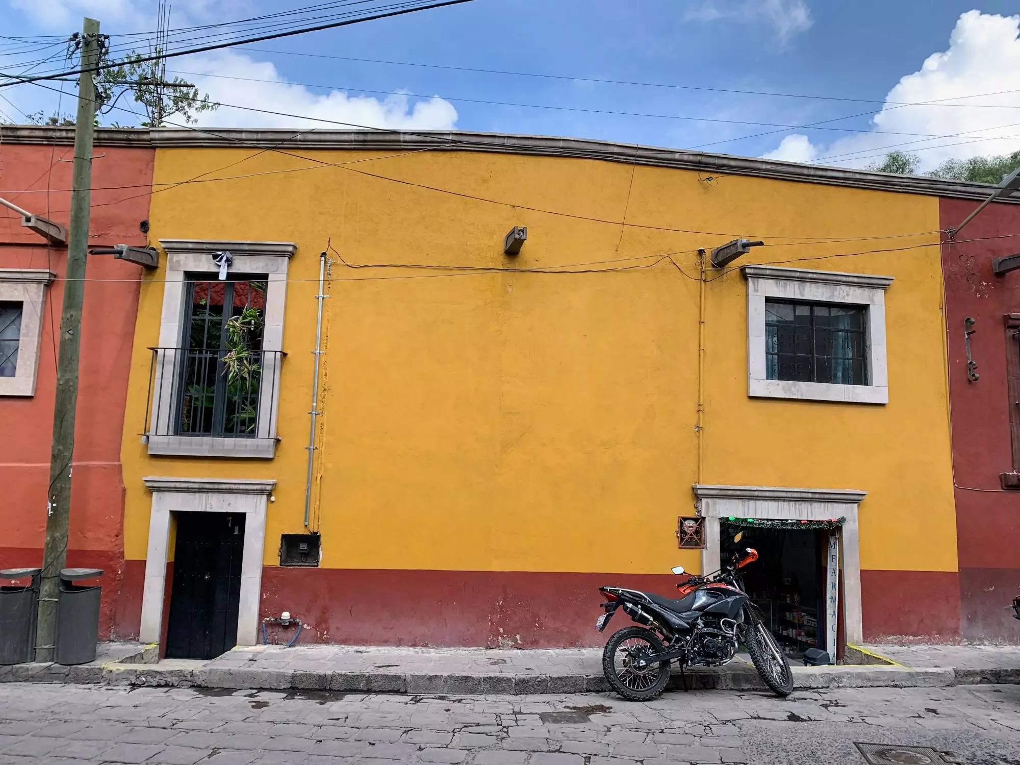 Calzada de La luz 71 — photo 1 of 10
