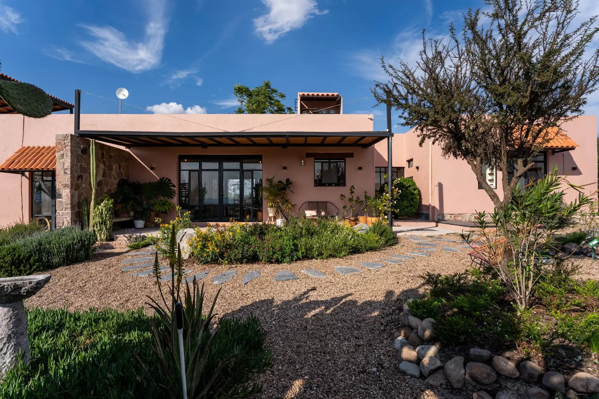 Casa de las Estrellas — photo 1 of 10
