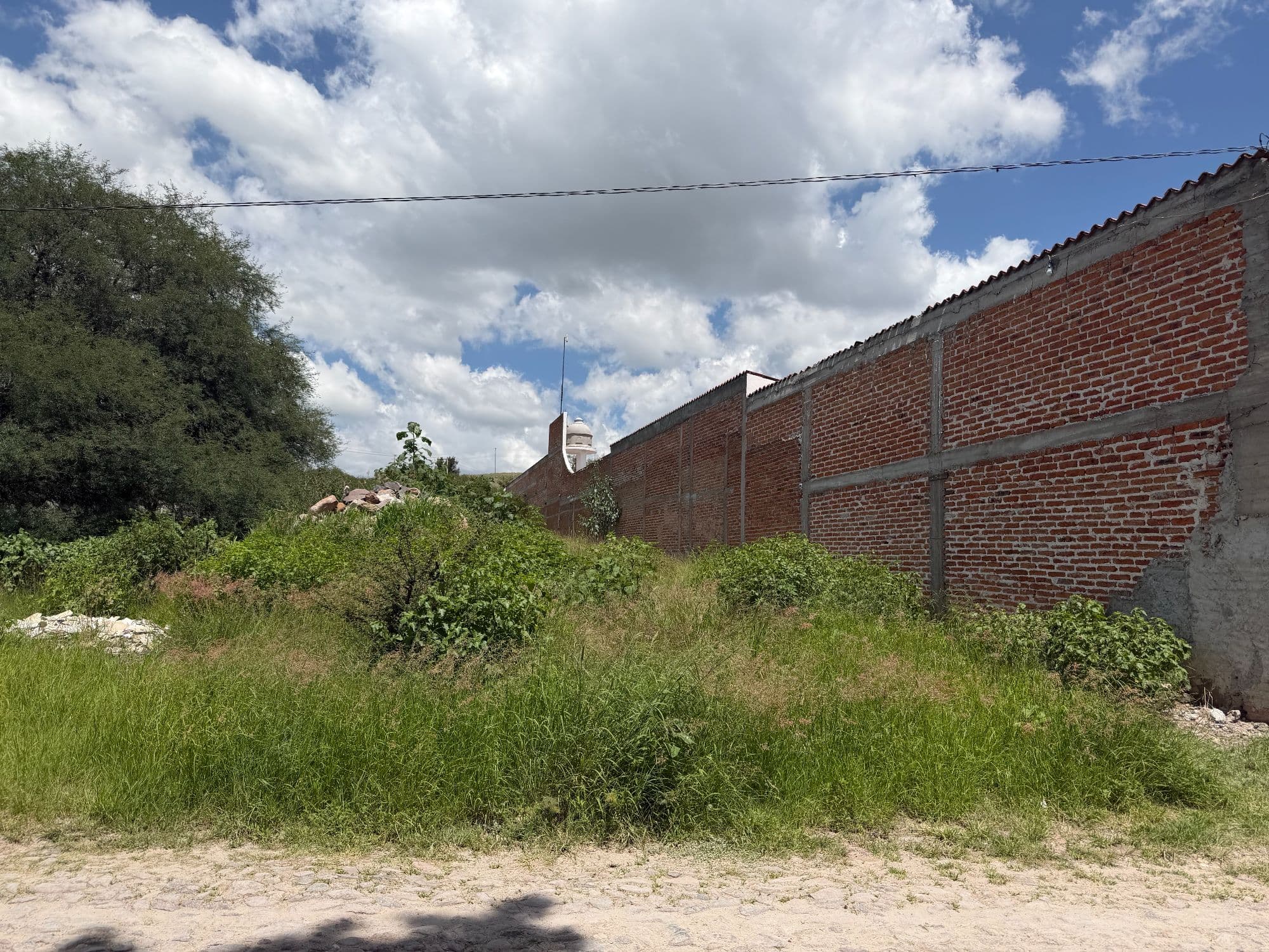 Lote Sol y Sombra — photo 1 of 4