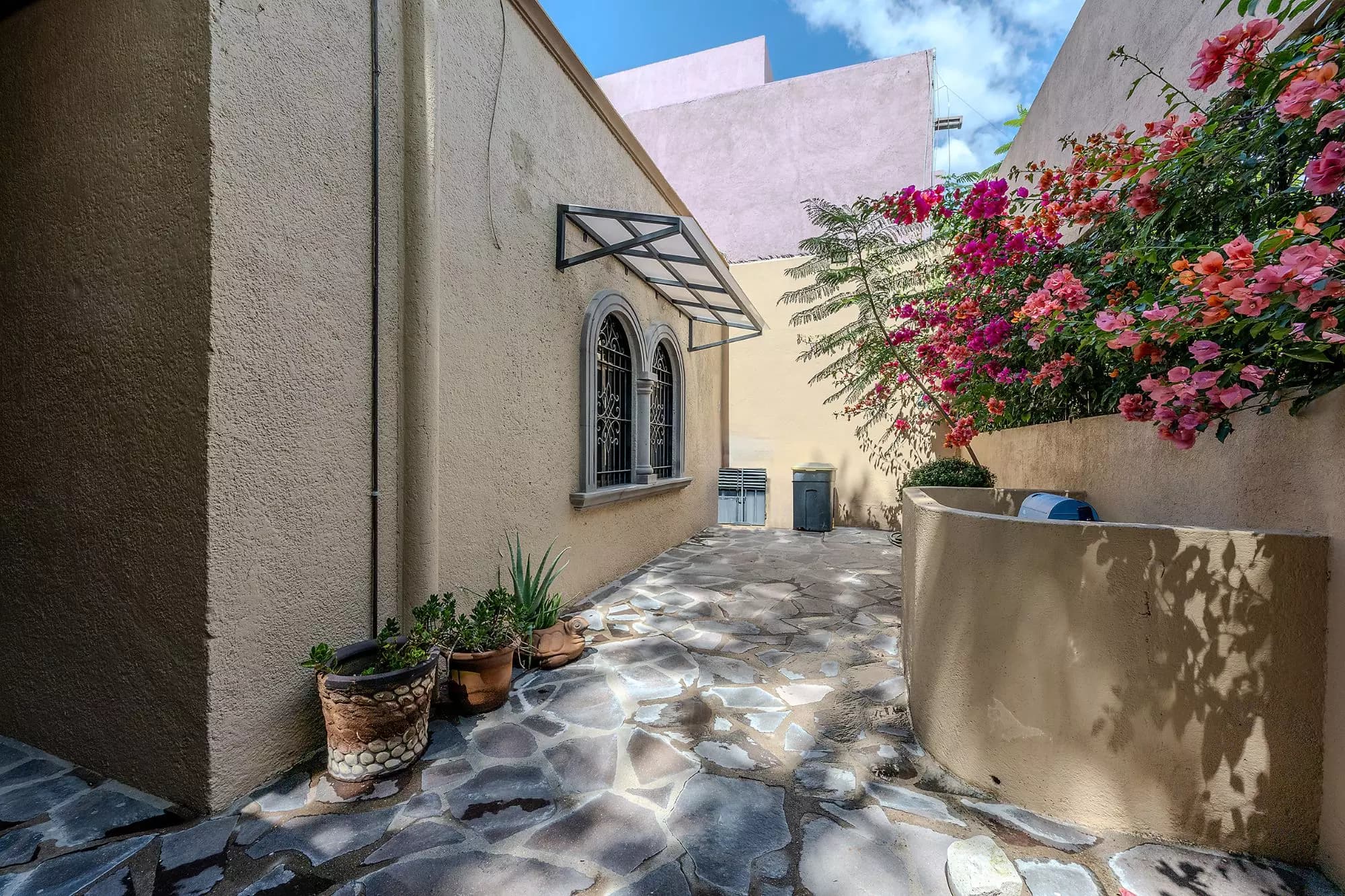 CASA NUEVO DIA — photo 6 of 10