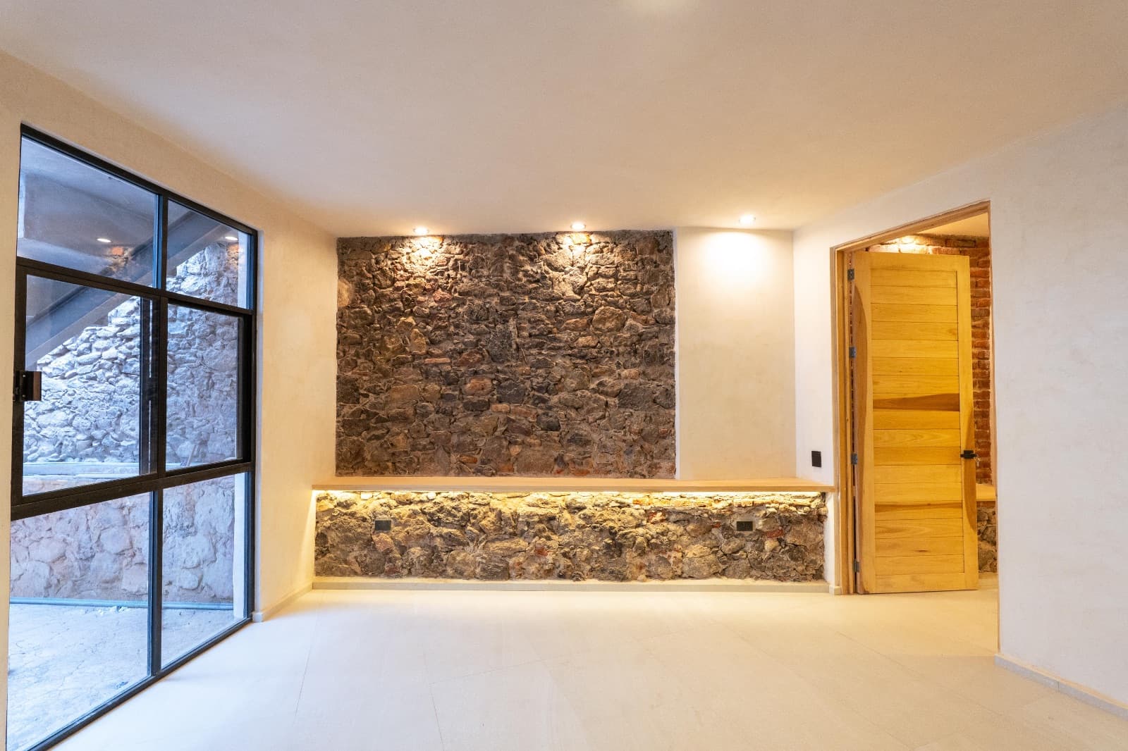 Nuñez Lofts / Loft 2 — photo 3 of 10