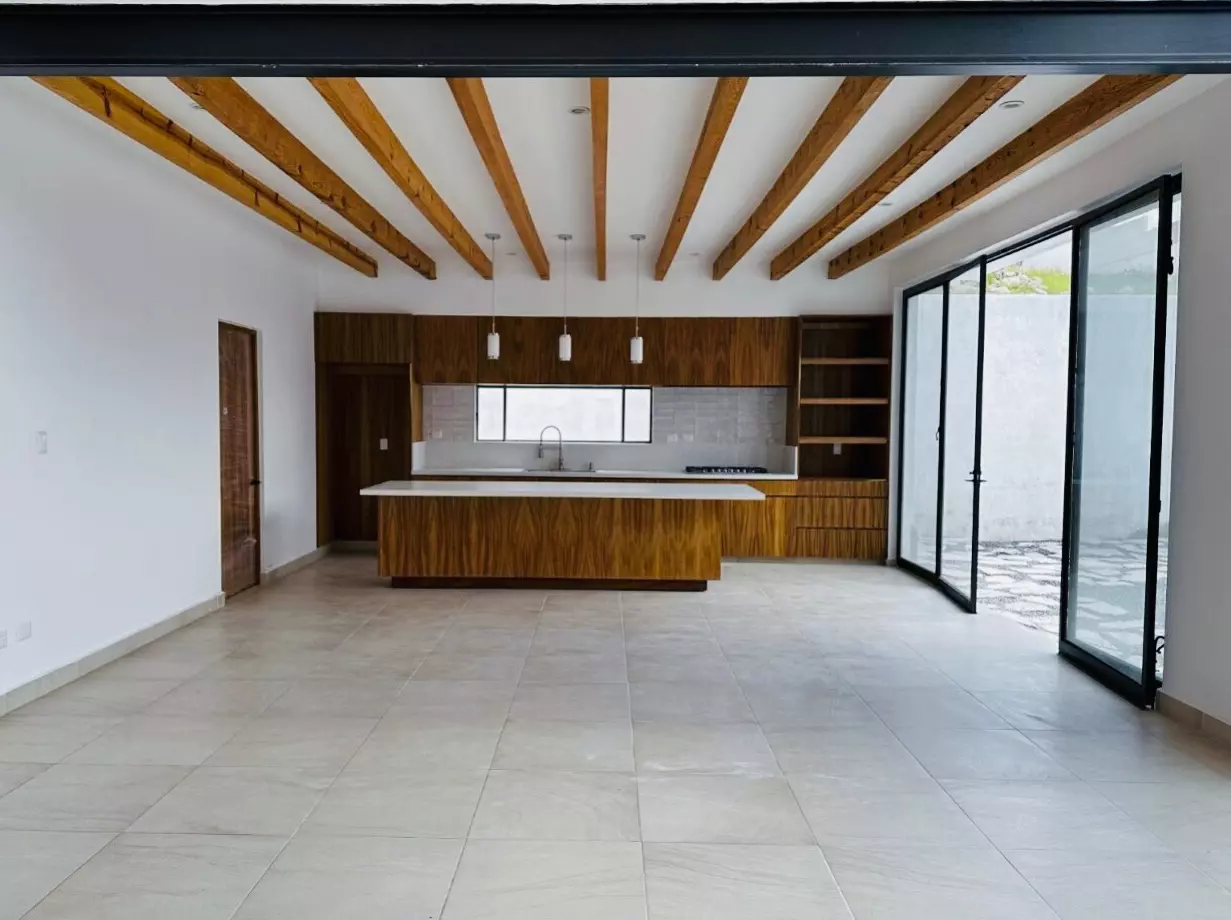 CASA LEO — photo 6 of 10