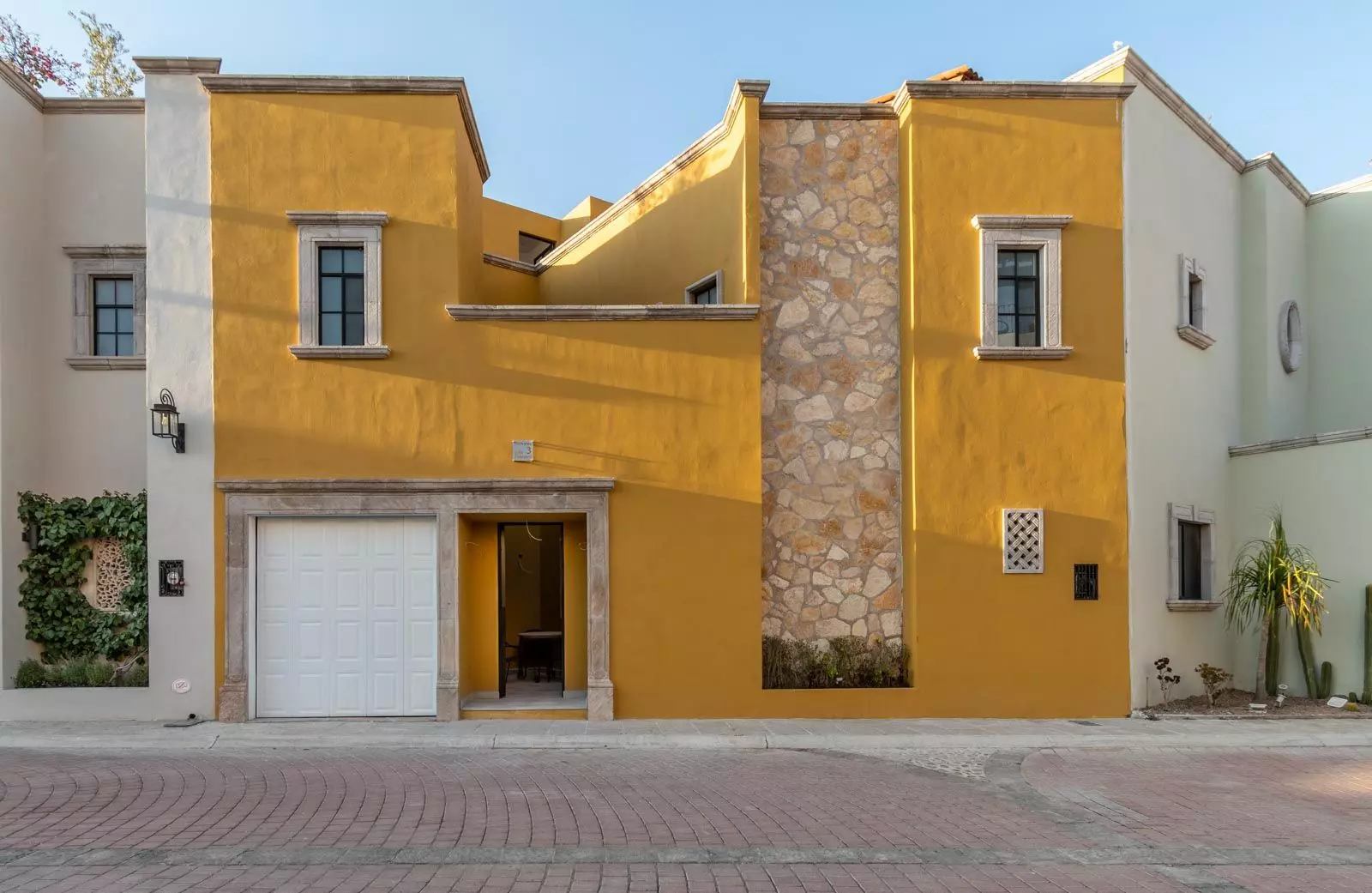 Villa Tamayo — photo 1 of 10