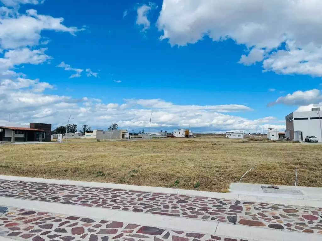 Prime Lot For Sale In Cumbres — photo 2 of 3