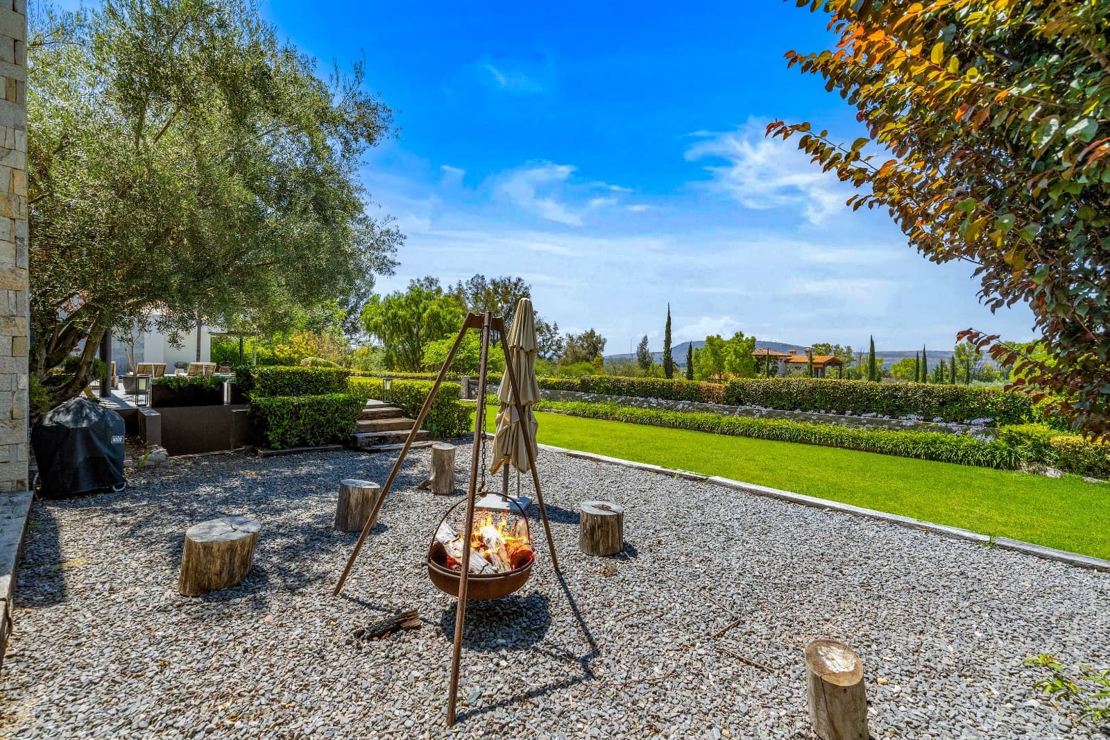 Contemporary Vineyard Gem at La Santísima Trinidad — photo 9 of 10
