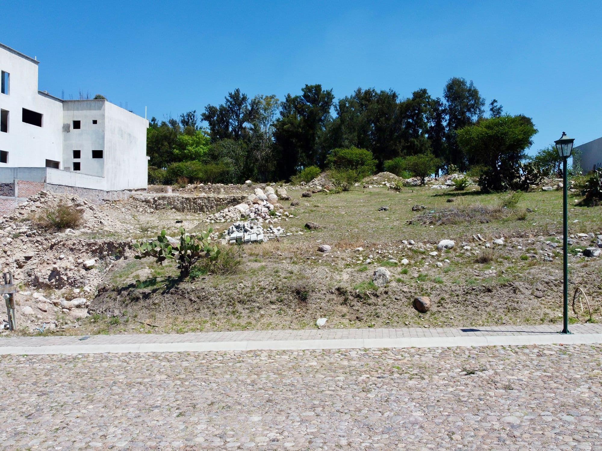 Burgos Lot Malanquin — photo 5 of 10