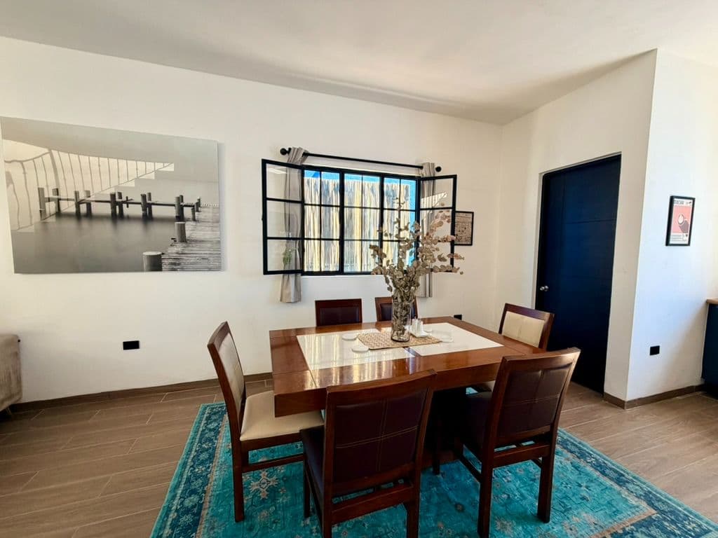 Furnished 2-Bedroom Long-Term Rental with Office and Parroquia Views in San Miguel de Allende — photo 5 of 10