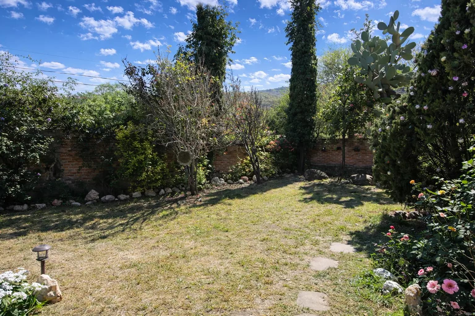 Casa con Casita en Alcocer — photo 5 of 10
