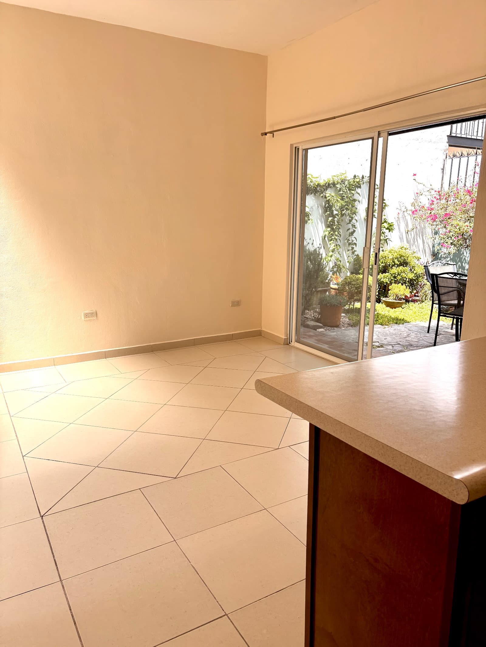Casa Oasis — photo 1 of 10