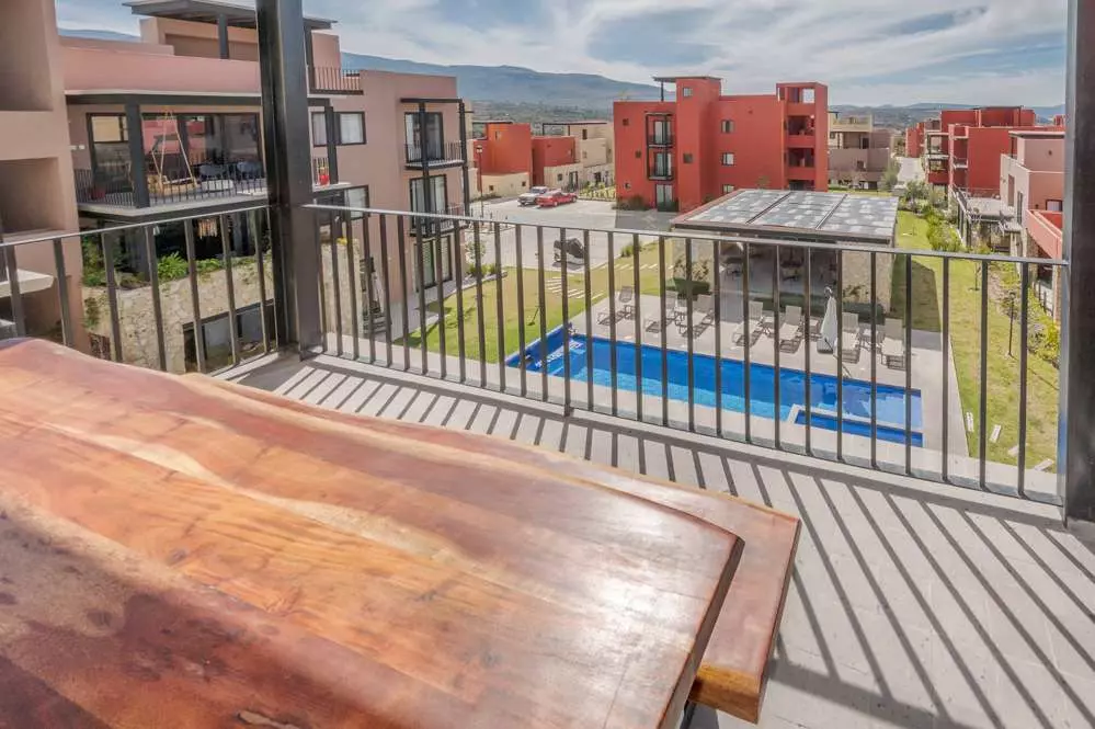 Turnkey - Condo Cielo — photo 2 of 10