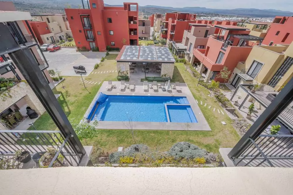 Turnkey - Condo Cielo — photo 4 of 10