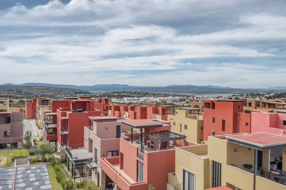 Turnkey - Condo Cielo — photo 5 of 10