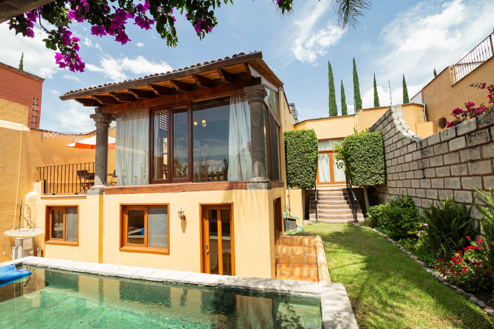 CASA EN RENTA EN VILLA DE LOS FRAILES — photo 1 of 10