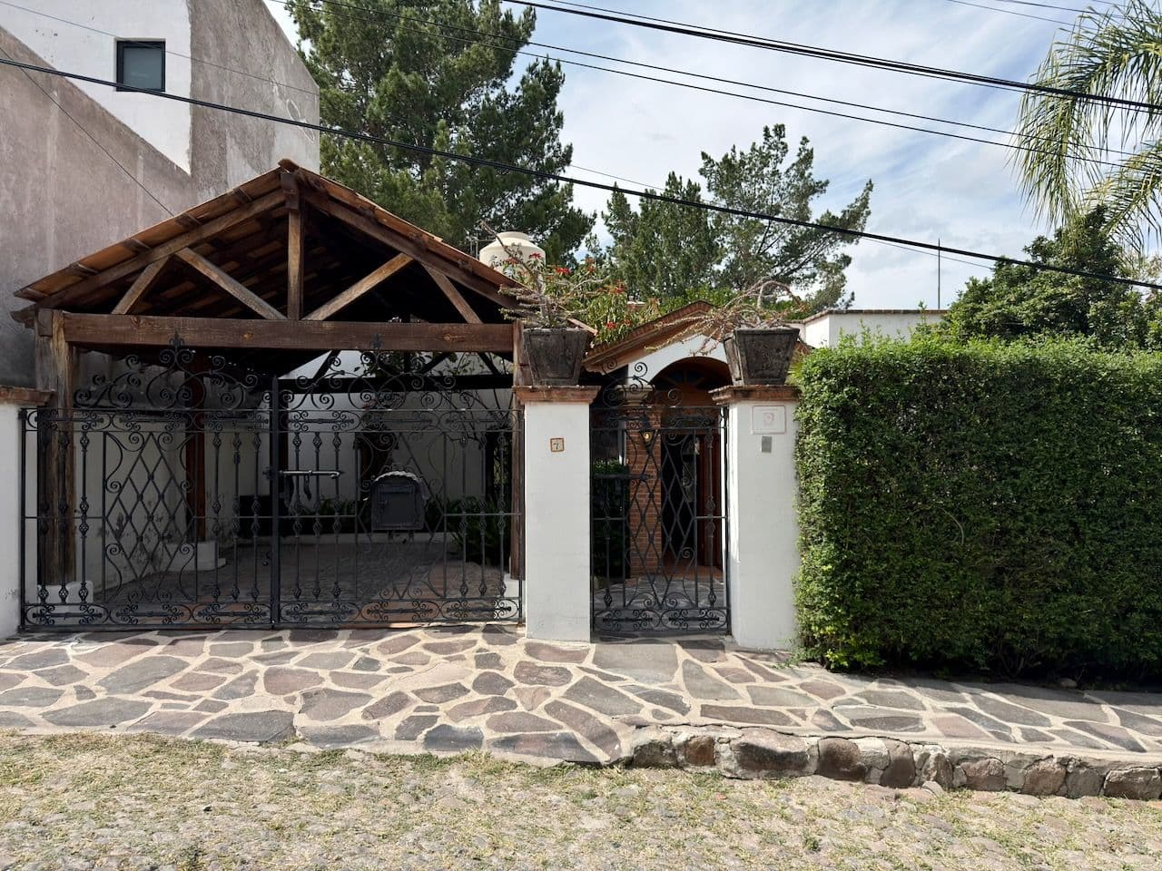 Casita Vista Hermosa — photo 1 of 10
