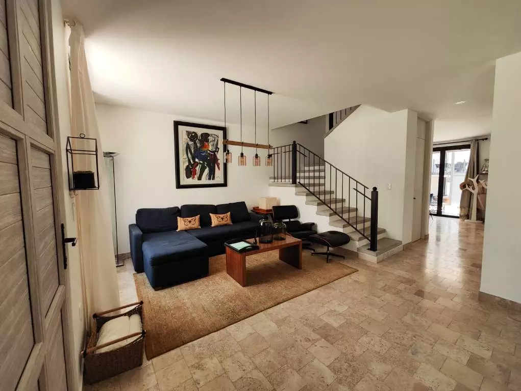 Casa Uma — photo 5 of 10