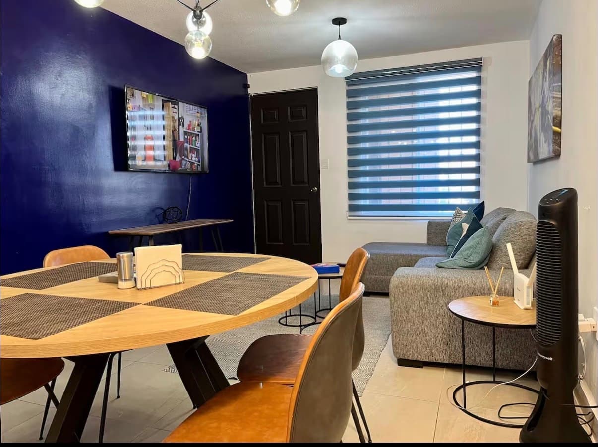 Investment property — photo 2 of 10