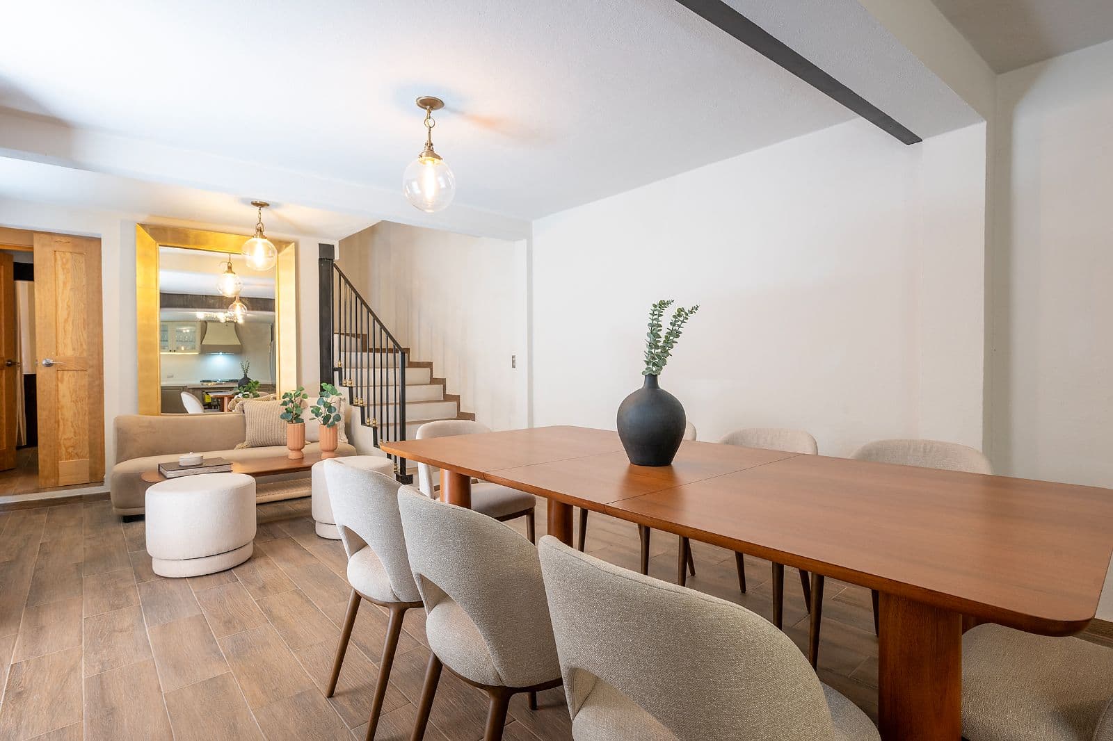 Casa 77 — photo 3 of 10