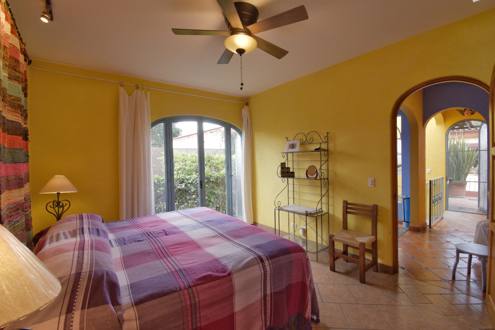 Casa Colores — photo 4 of 10