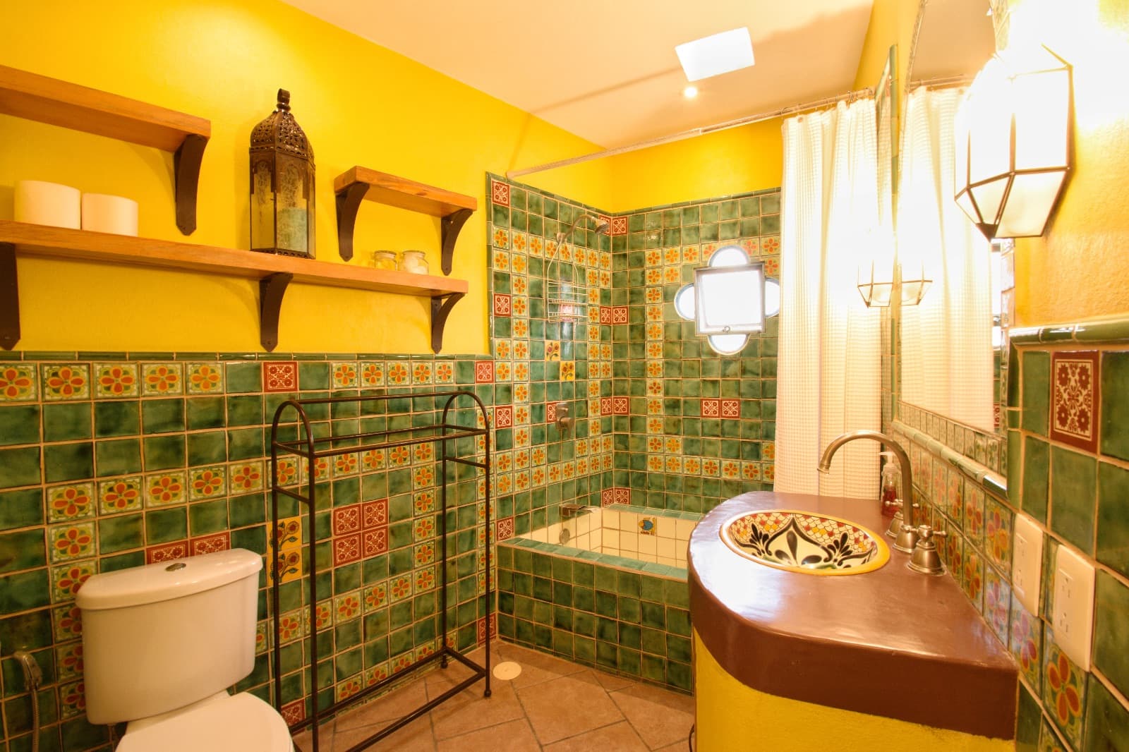Casa Colores — photo 5 of 10