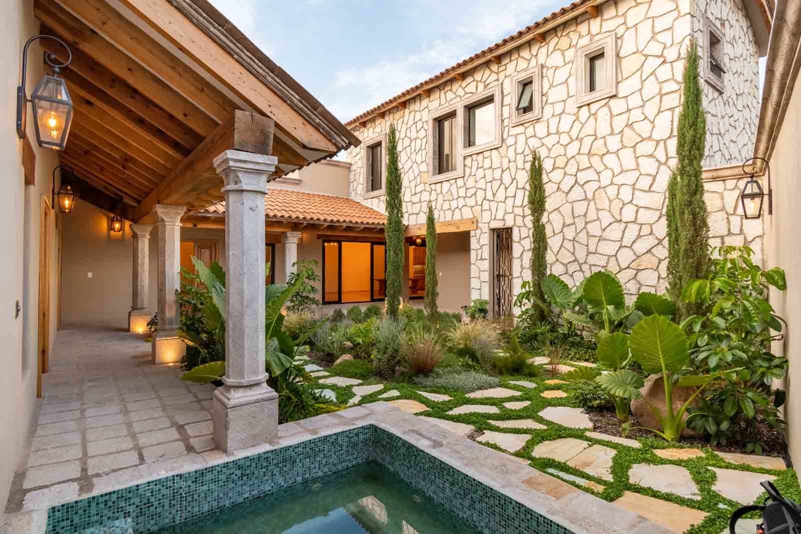 Casa Alicante — photo 1 of 10