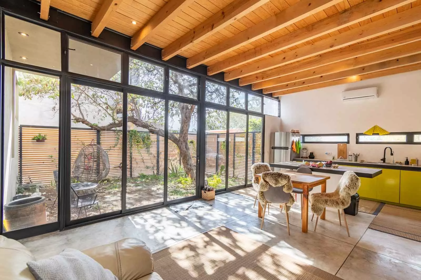 Casas Zamora Rios — photo 1 of 10