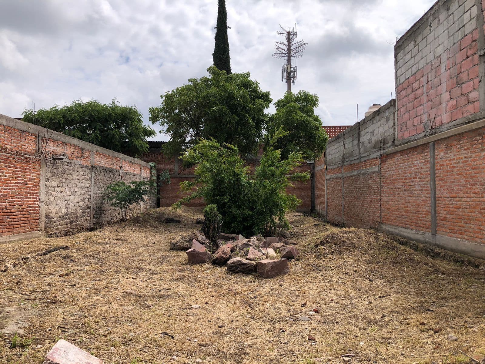 Lote Granada — photo 1 of 8