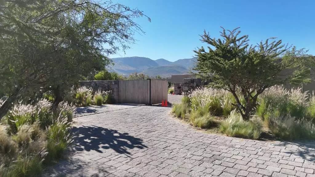 La Providencia Lot 6 — photo 3 of 5