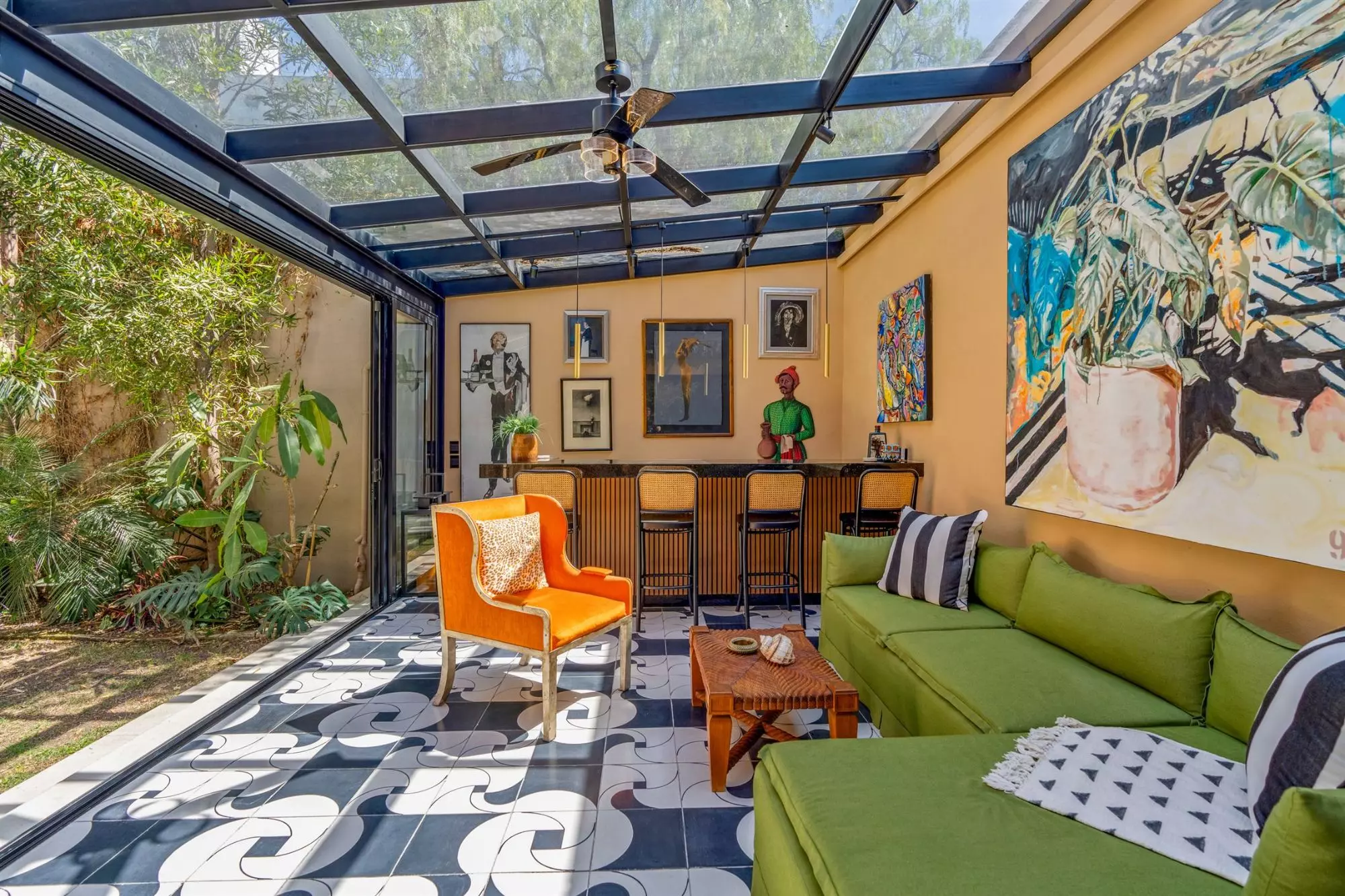 Villa Pacifica — photo 1 of 10