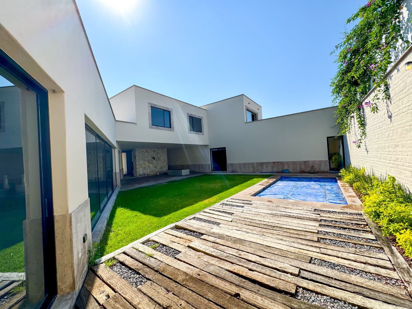 Casa H - Vista Antigua — photo 6 of 10