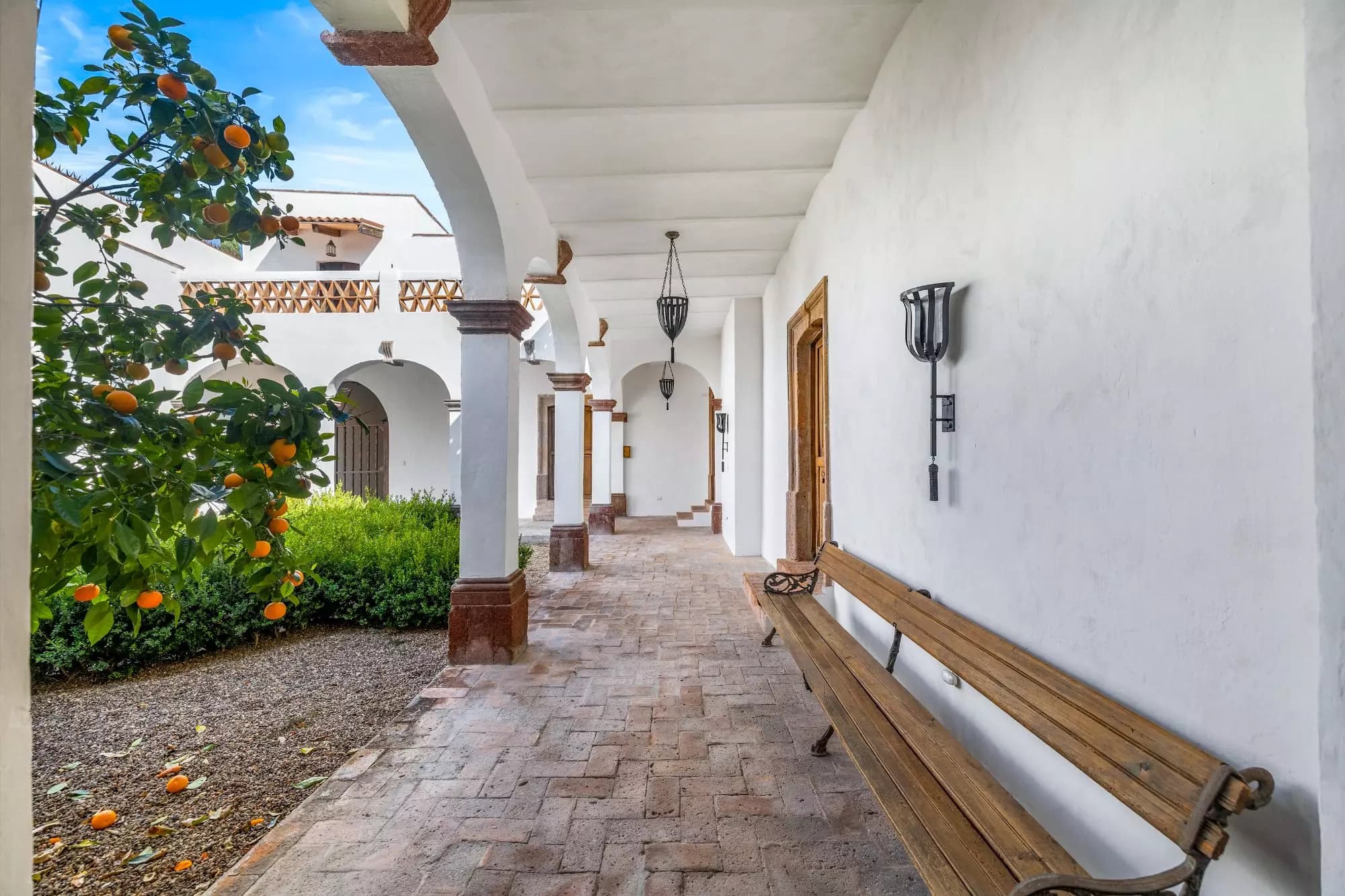 Casa Canal 42 — photo 5 of 10