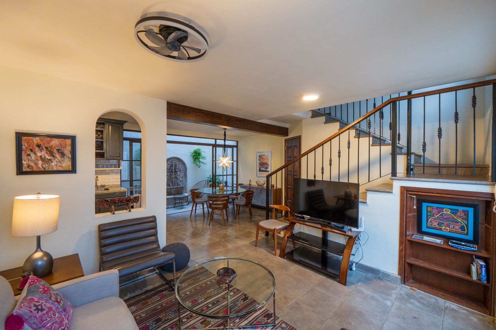 Casa Leslie — photo 1 of 10