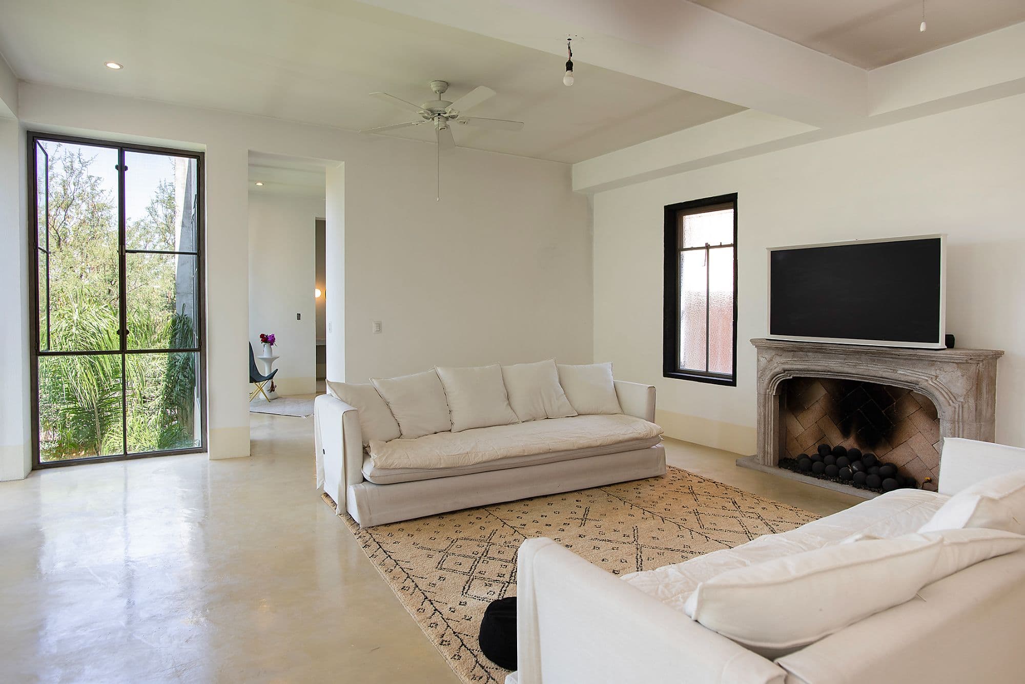 CASA CLARA — photo 10 of 10