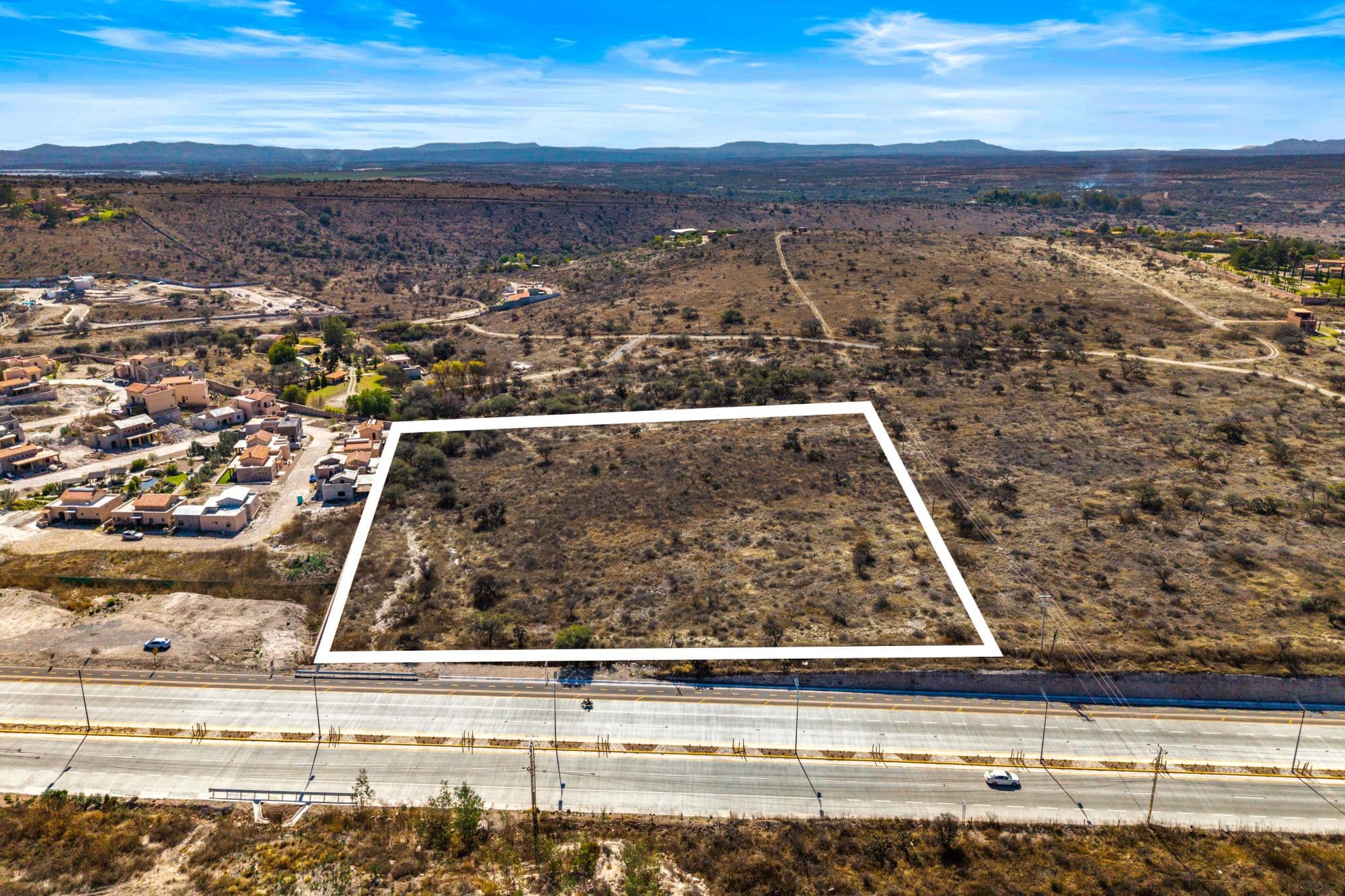 El Cortijo Lot