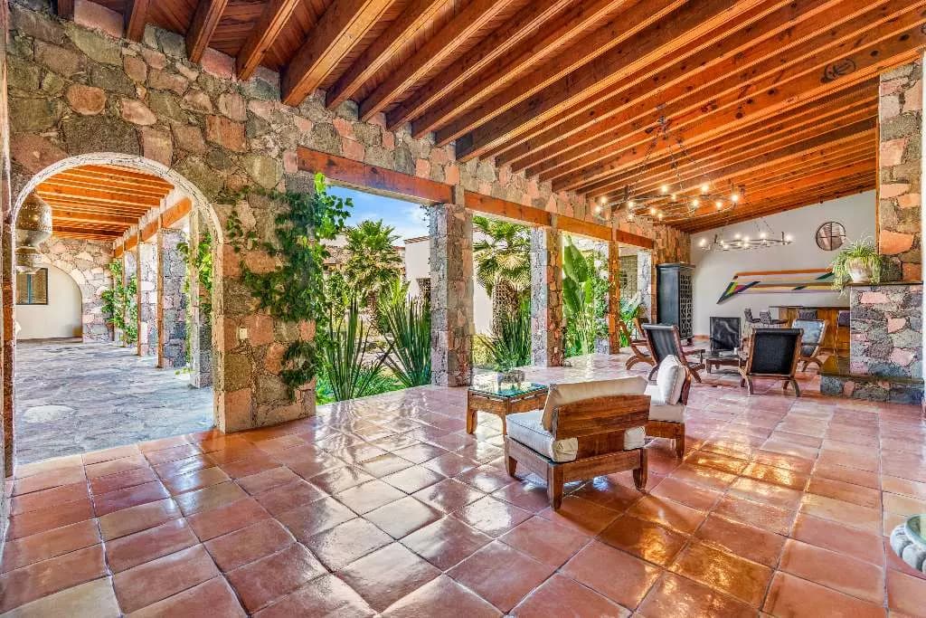 Hacienda Amor — photo 9 of 10