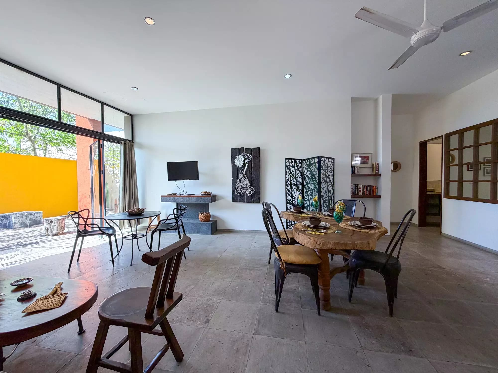Residencial Chimal Apartment 1 — photo 10 of 10